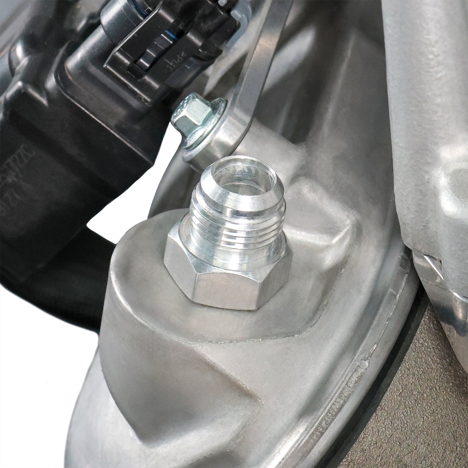 LS Valve Cover Press In Fitting - 10AN - ICT Billet PCV-PRESS-10AN