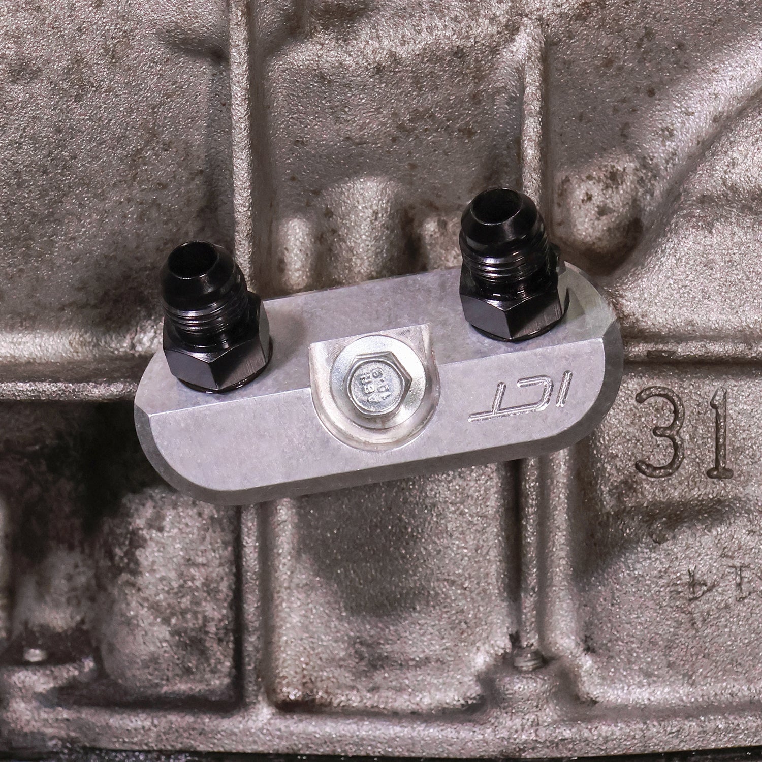 Transmission Cooler Adapter 50° 6L80E - ICT Billet 551121-50-6AN